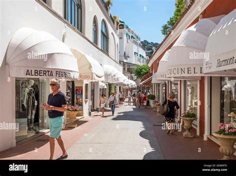 designer stores in capri italy.